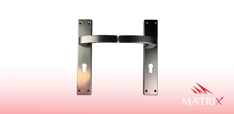 اكسسوارات ابواب خشبية