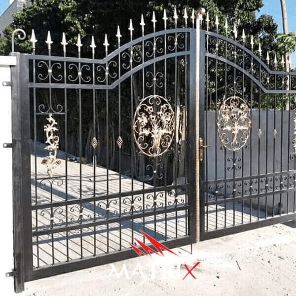 اشكال بوابات حديد